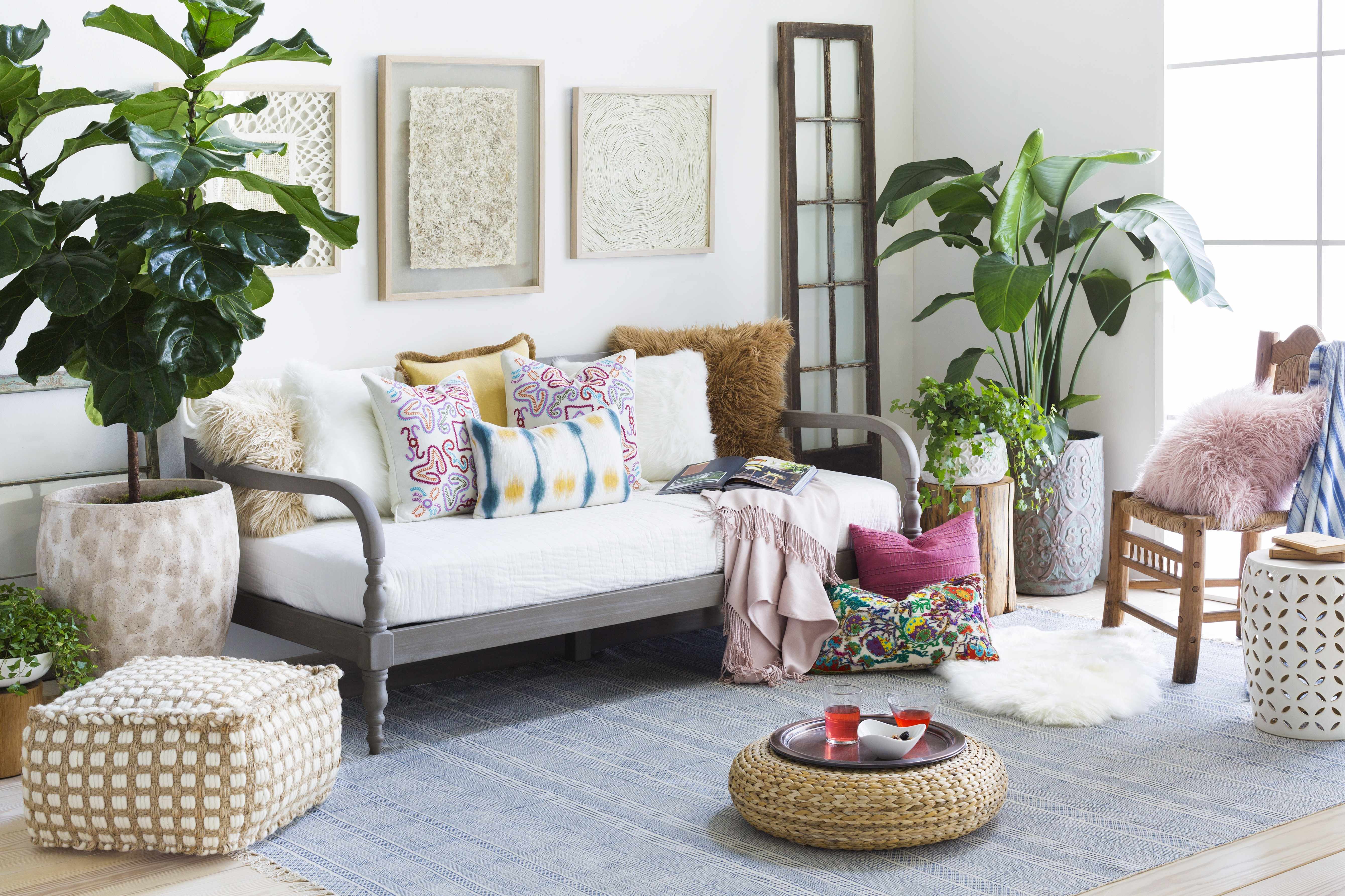 Brookneal Pouf Ottoman Footrest Decorative Accent Seating for Living Room Bedroom Home Decor - Deco Ranches